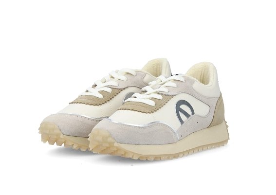 No name 119€