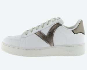 Victoria 79€